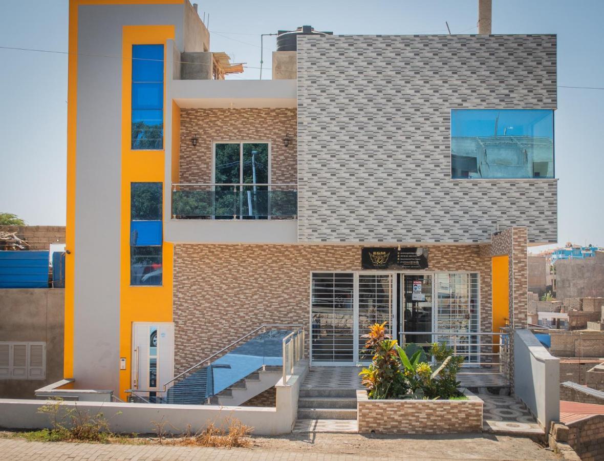 Comfortable And Cozy Apartments Praia Exterior photo